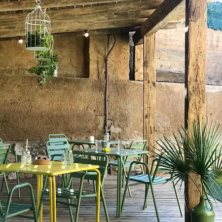 Spacious House In Trabal
