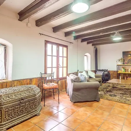 Spacious House In Trabal *