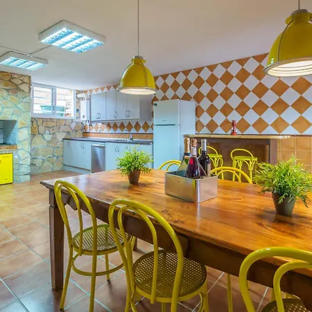 Spacious House In Trabal *