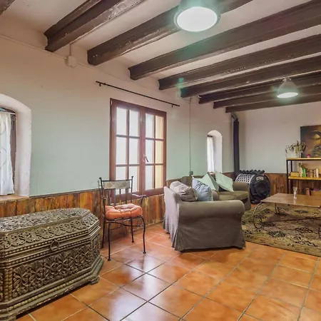 Dom wakacyjny Spacious House In Trabal