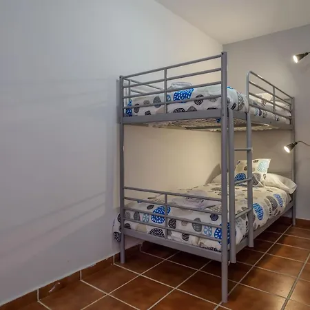 Dom wakacyjny Spacious House In Trabal Can Trabal