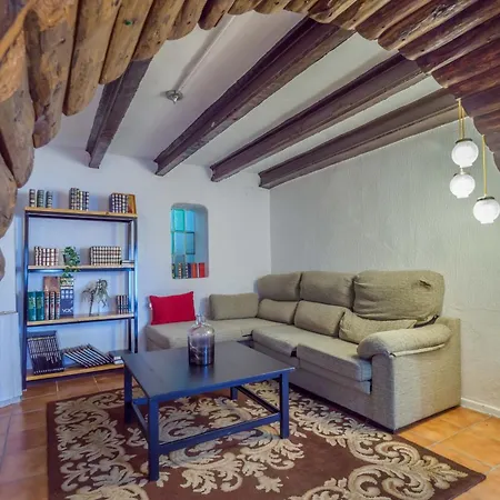 Spacious House In Trabal