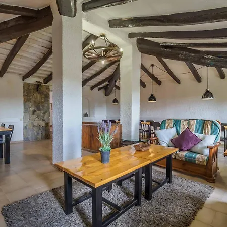 Spacious House In Trabal Dom wakacyjny Can Trabal