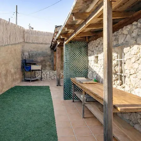 Spacious House In Trabal Ferienhaus Can Trabal